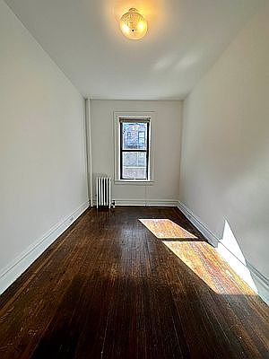 4th image of 44-28 Ketcham St #1B
