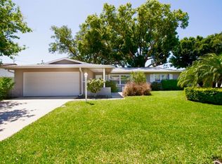 13926 Sunset Dr, Largo, FL 33774
