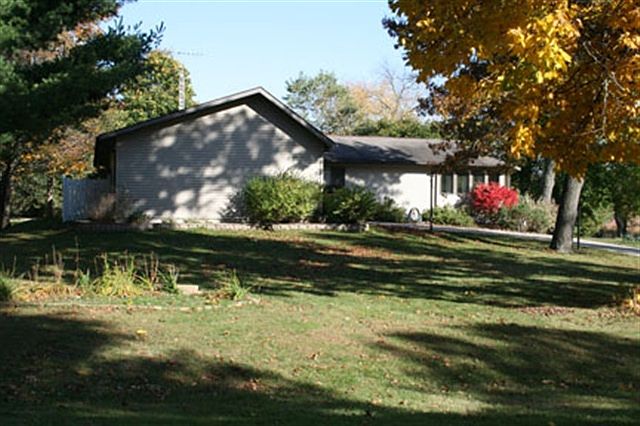 1st image of 8666 N Black Oak Dr