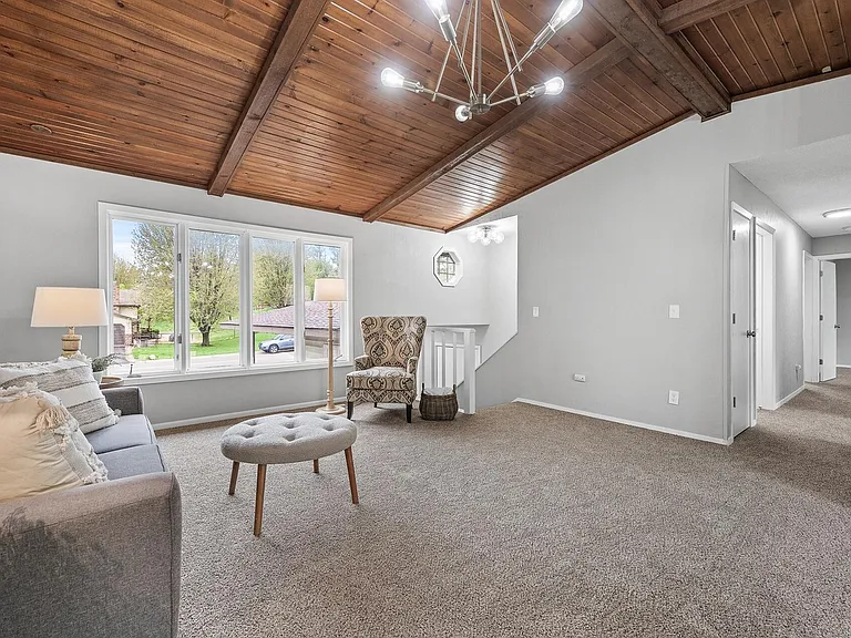 5801 Covington Ter — Photo 3