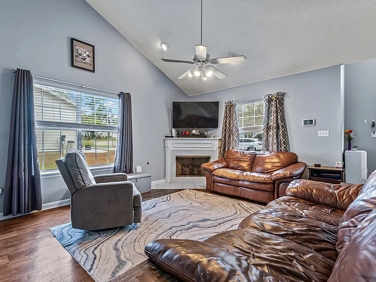 4112 Castellan Dr — Photo 11