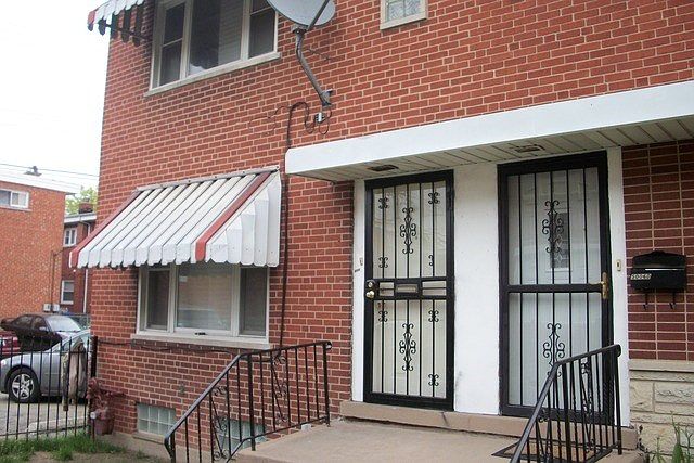 1st image of 5006 W Van Buren St