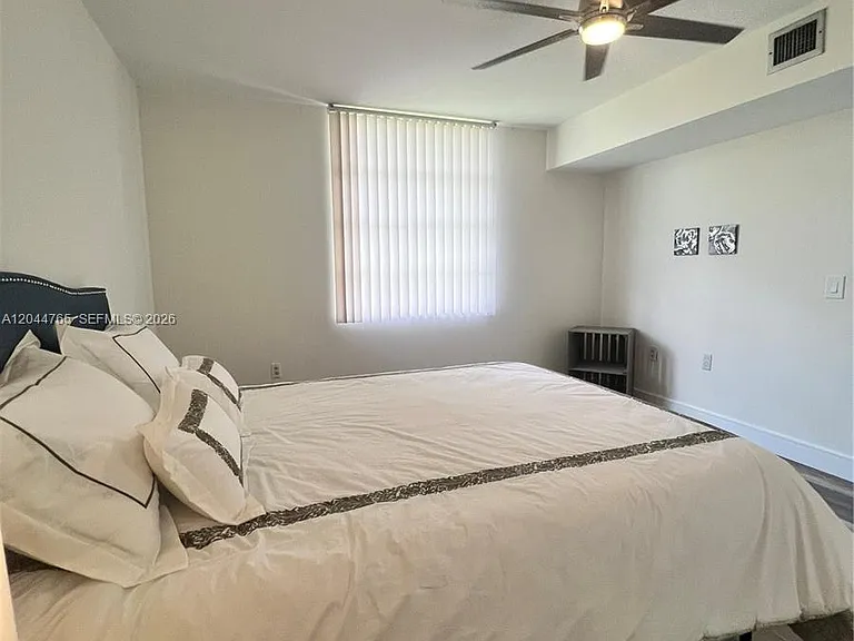 1705 Whitehall Dr #403 — Photo 20