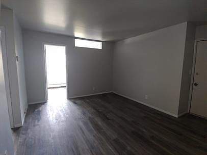 2nd image of 1305 W Locust St #10502593