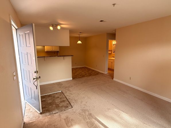 8201 Camino Colegio Dr #116