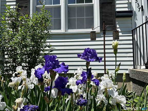 2nd image of 337 Sylvan Knoll Road