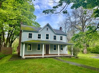 334 Fishcreek Rd, Saugerties, NY 12477