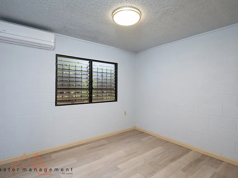 215 Azores St #D — Photo 9
