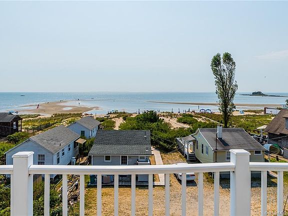 576 Seaside Avenue