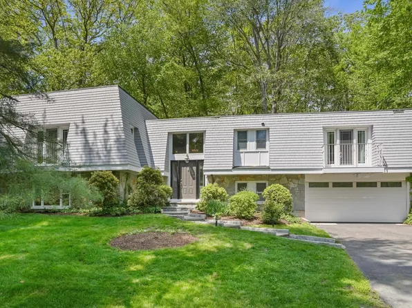 20 Mountain Wood Road, Stamford, CT 06903