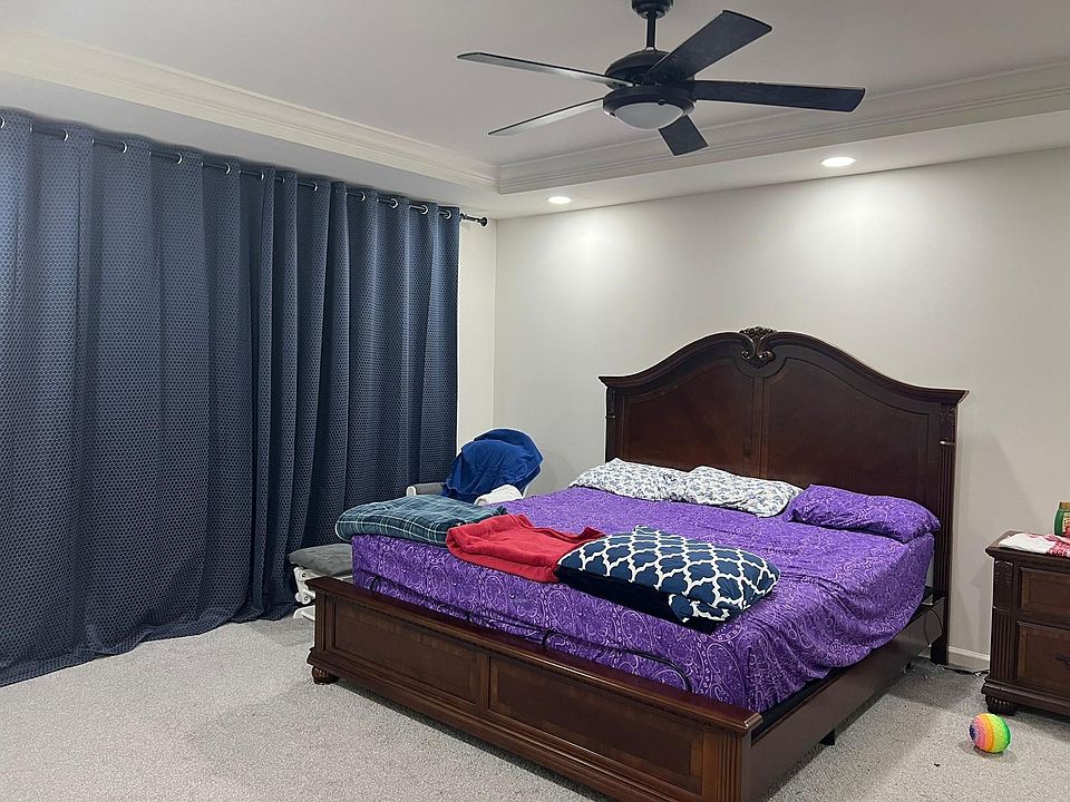 1st image of 4 Gazania Dr