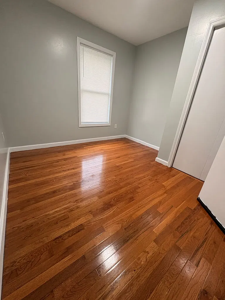 4 bed, 1400 sqft, $2,300 — Photo 4