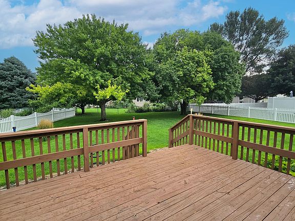 4th image of 5107 G Avenue Pl