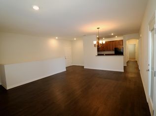 604 S Riverside Ave #206, Rialto, CA 92376