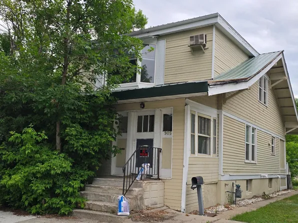 905 College St N, Fargo, ND 58102