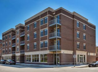 243 E 31st St #202, Chicago, IL 60616