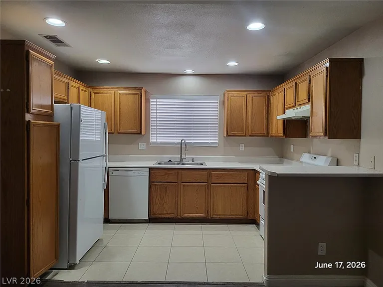 5756 Sunken River Trl — Photo 3