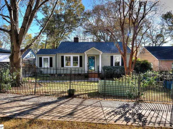 204 Long Hill St, Greenville, SC 29605