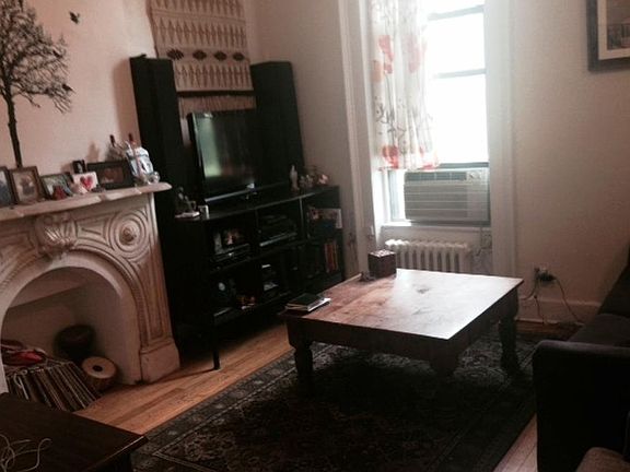4th image of 391 8th St APT 3