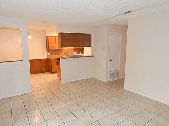 2nd image of 3319 Dolphin Dr #B