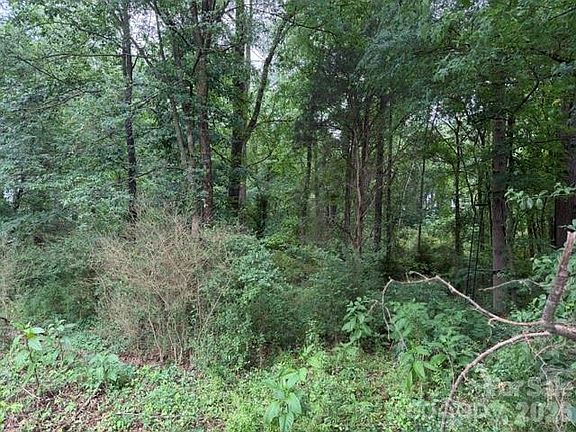 3rd image of 8838 Morgan Mill Rd