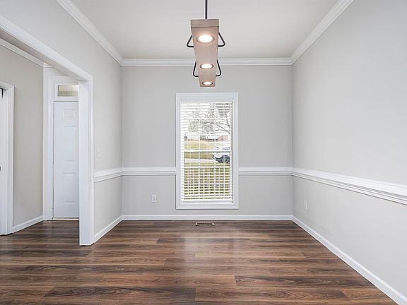 5th image of 346 Heatherstone Rd