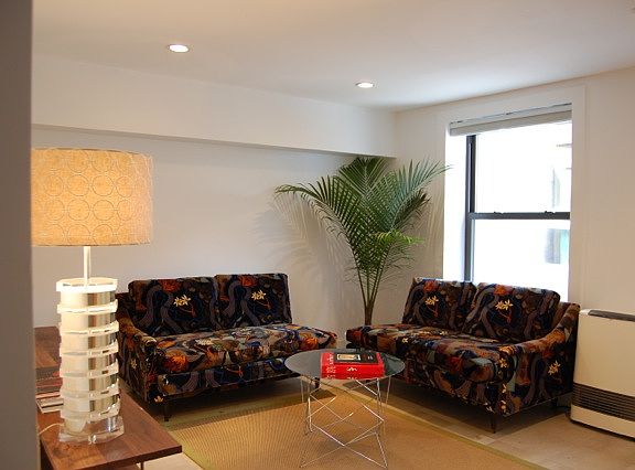 4th image of 112 Pioneer St #1