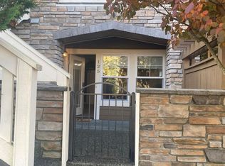 125 Shy Bear Way NW, Issaquah, WA 98027