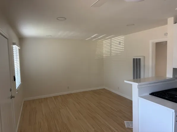 303 Seal Beach Blvd APT 4, Seal Beach, CA 90740