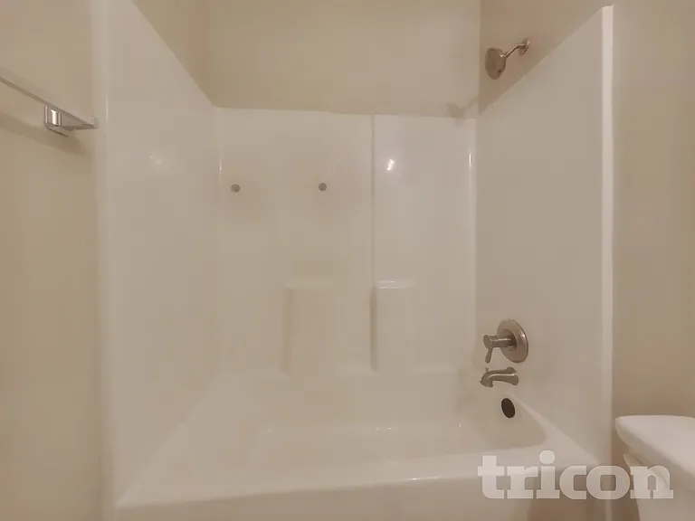 402 Cranbrooke Dr — Photo 12