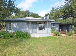 182 Patten Dr, Johnson City, TX 78636