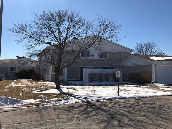 3rd image of 1532 Cornell Cir #34C