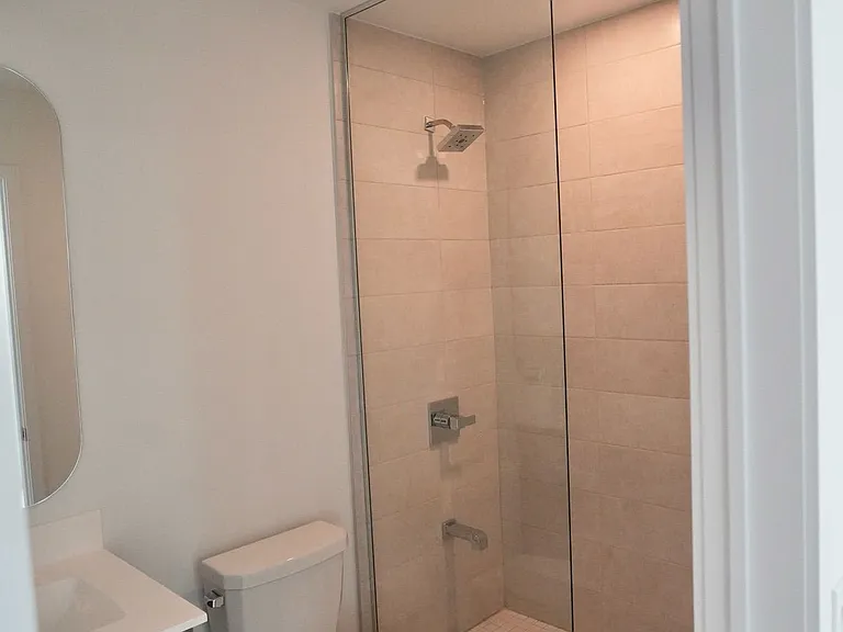 15 Richardson St #408 — Photo 8