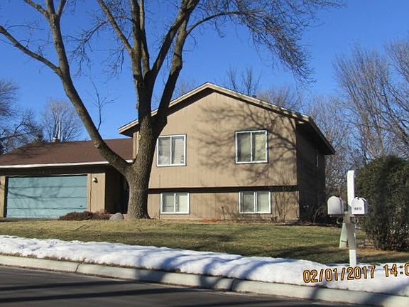 2nd image of 6416 Edgemont Cir N