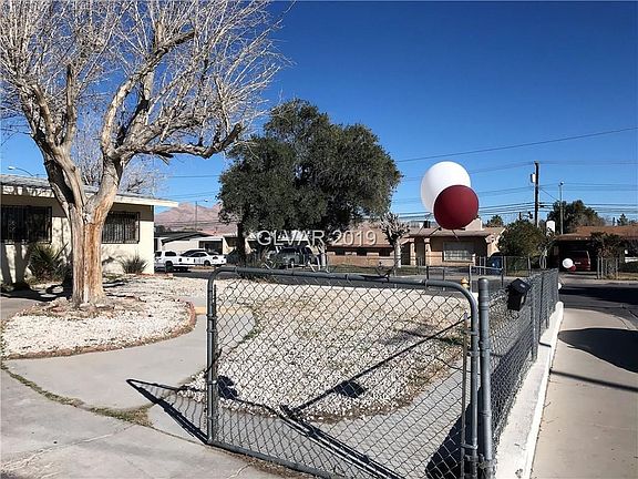 2nd image of 4548 Oakdale Ave