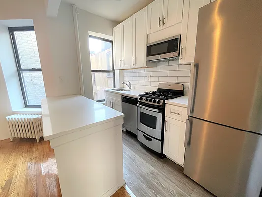 Rented by Compass | media 3