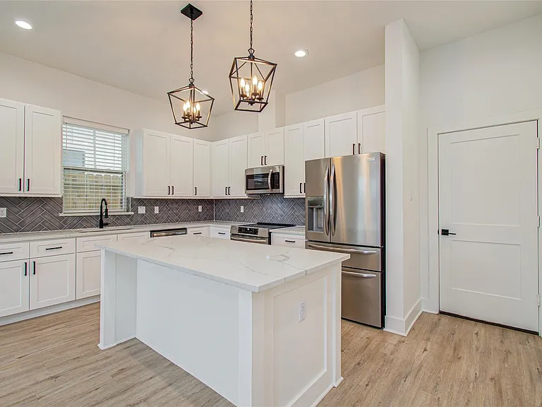 6420 Highland Pine Ln — Photo 15