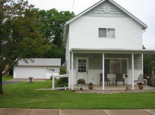 611 Flint Ave, Ave, WI 54450