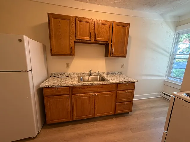 4-6 Wilkes St #1LR — Photo 9
