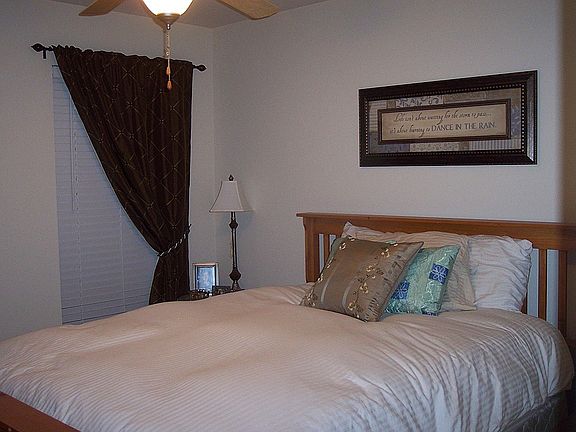 5th image of 2621 Jefferson Dr