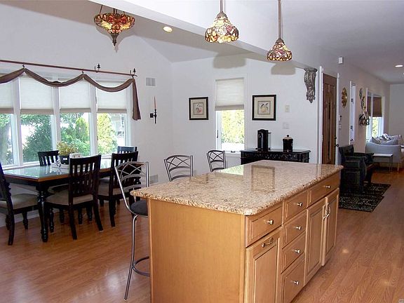 2nd image of 92 Fawn Ln E
