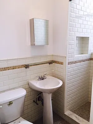 Rented by Metropolitan Res. Partners | media 11