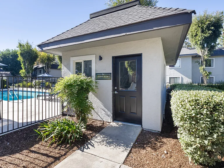 Riverwalk Landing Apartment Homes — Photo 9