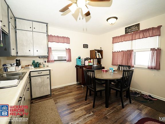5th image of 2322 Sheridan Ave