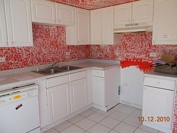 3rd image of 389 S Belmont Ave