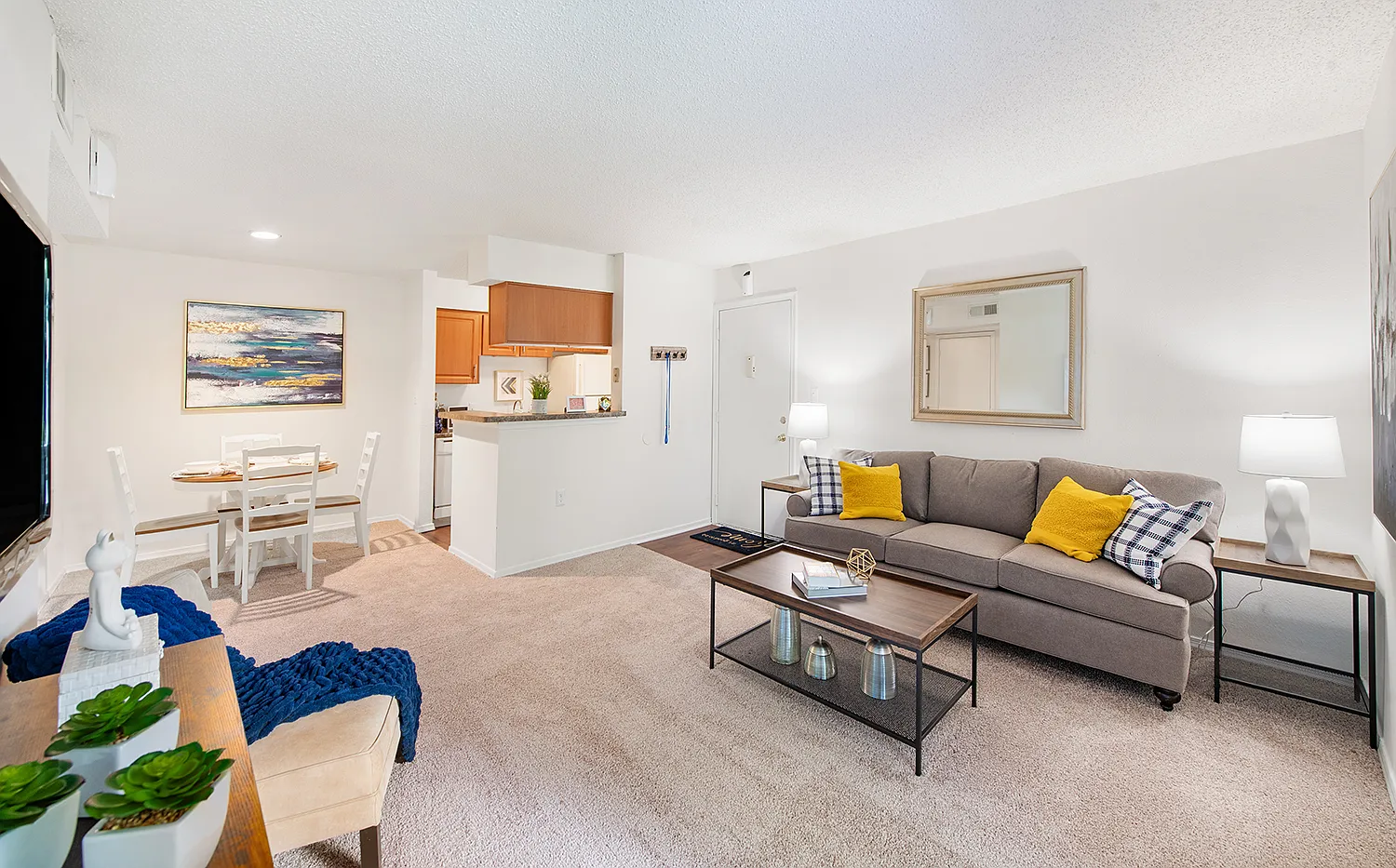Ashley Park Apartments — Photo 2