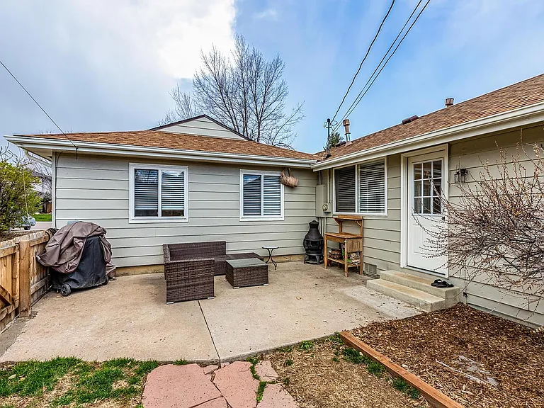 3020 S Bellaire St — Photo 18