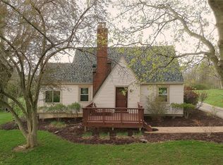 3153 Easton Rd, Barberton, OH 44203