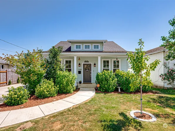 1208 N 2nd Avenue, Kelso, WA 98626