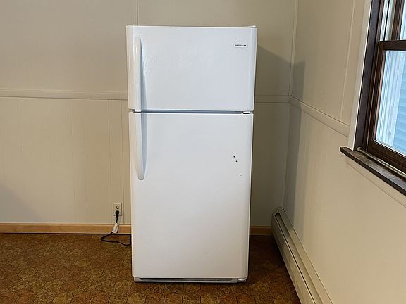 3rd image of 1049 Walnut St #1049